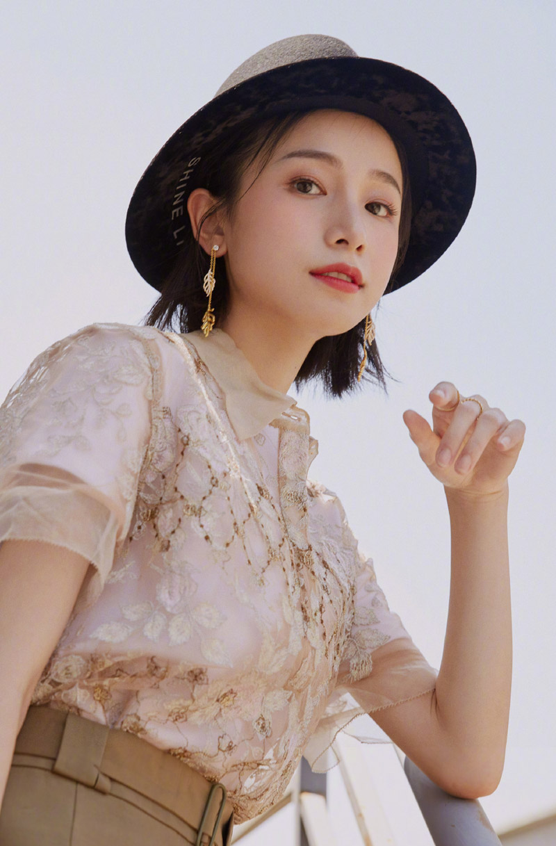 姜梓新清新温婉写真图片56