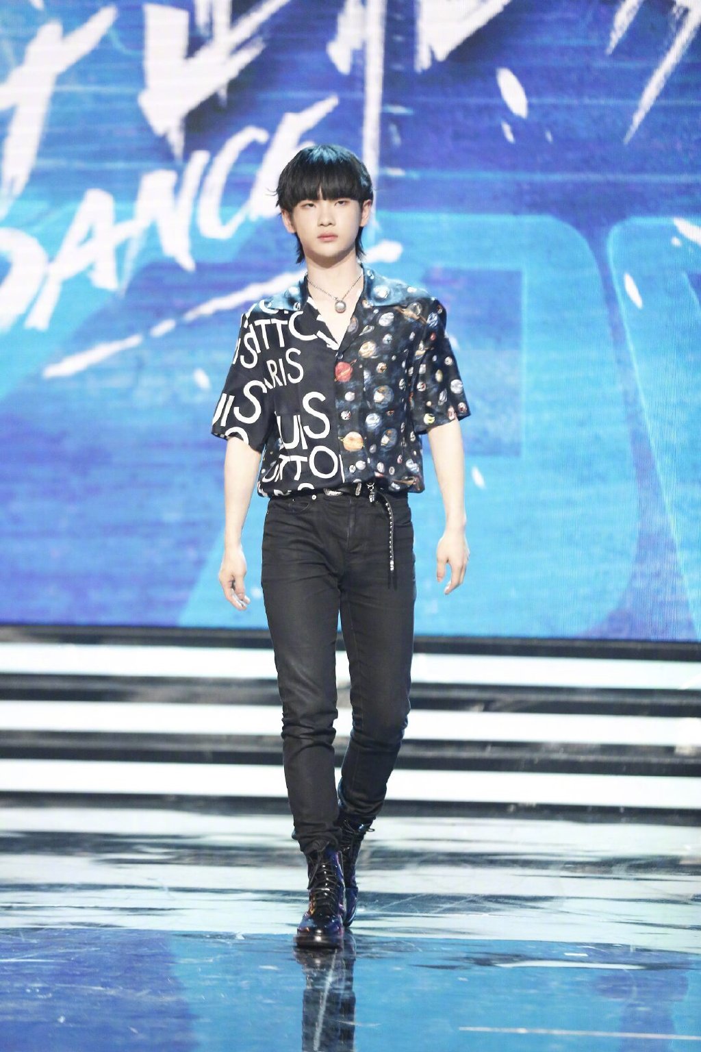 周震南天天向上图片23