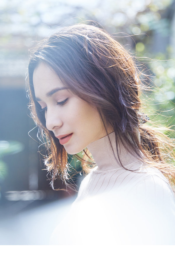 卢靖姗优雅时尚写真图片19