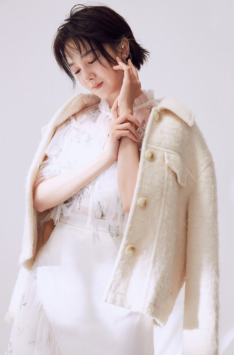 陈小纭优雅迷人时尚写真大片49