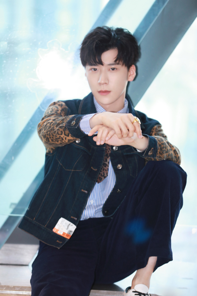 > 王博文阳光帅气写真图片(6/9)