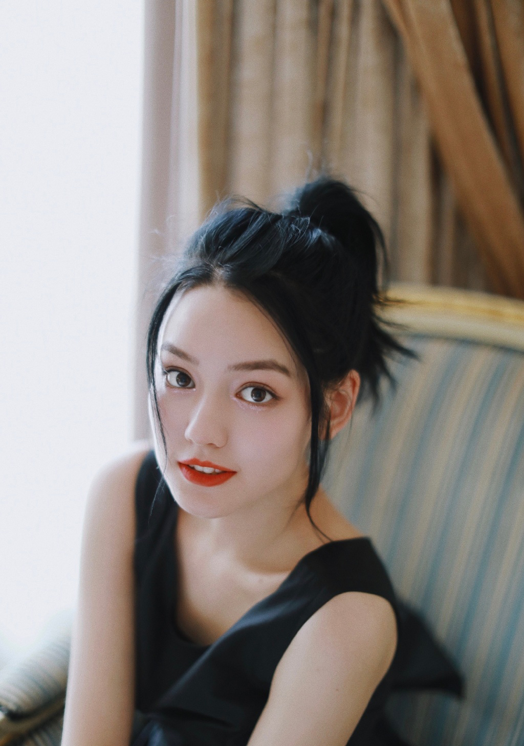 李诗颖性感优雅写真图片28