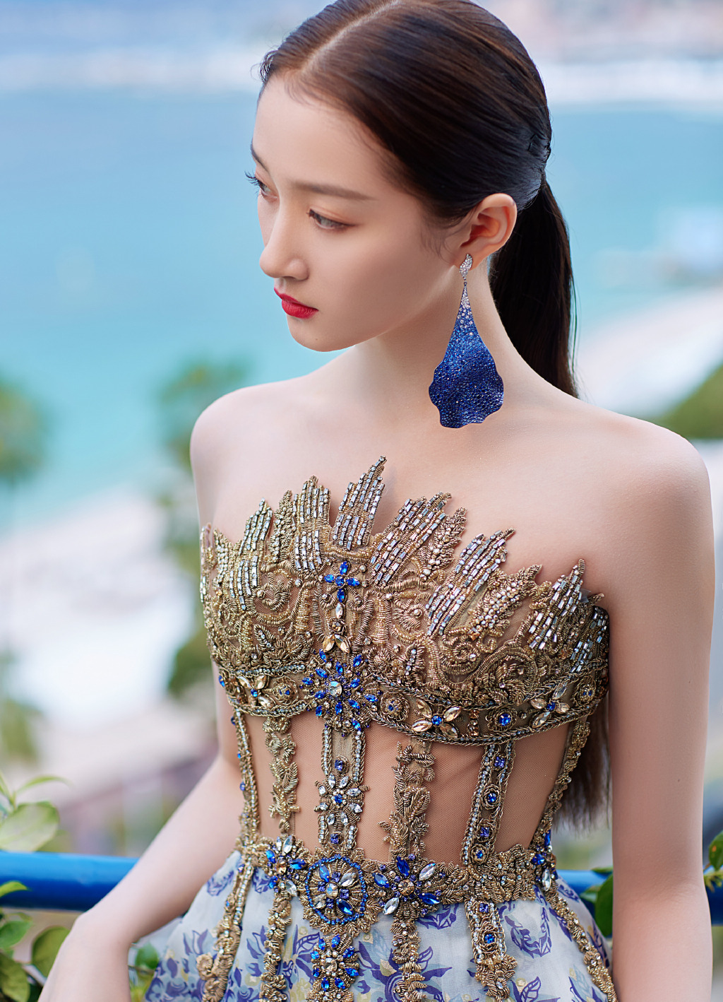 关晓彤性感优雅写真图片,关晓彤图片-第5图