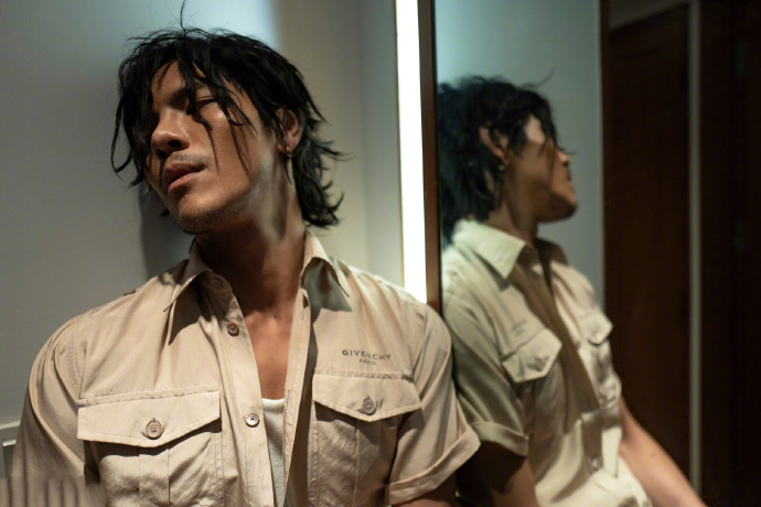 向佐硬朗粗犷时尚杂志写真图片89