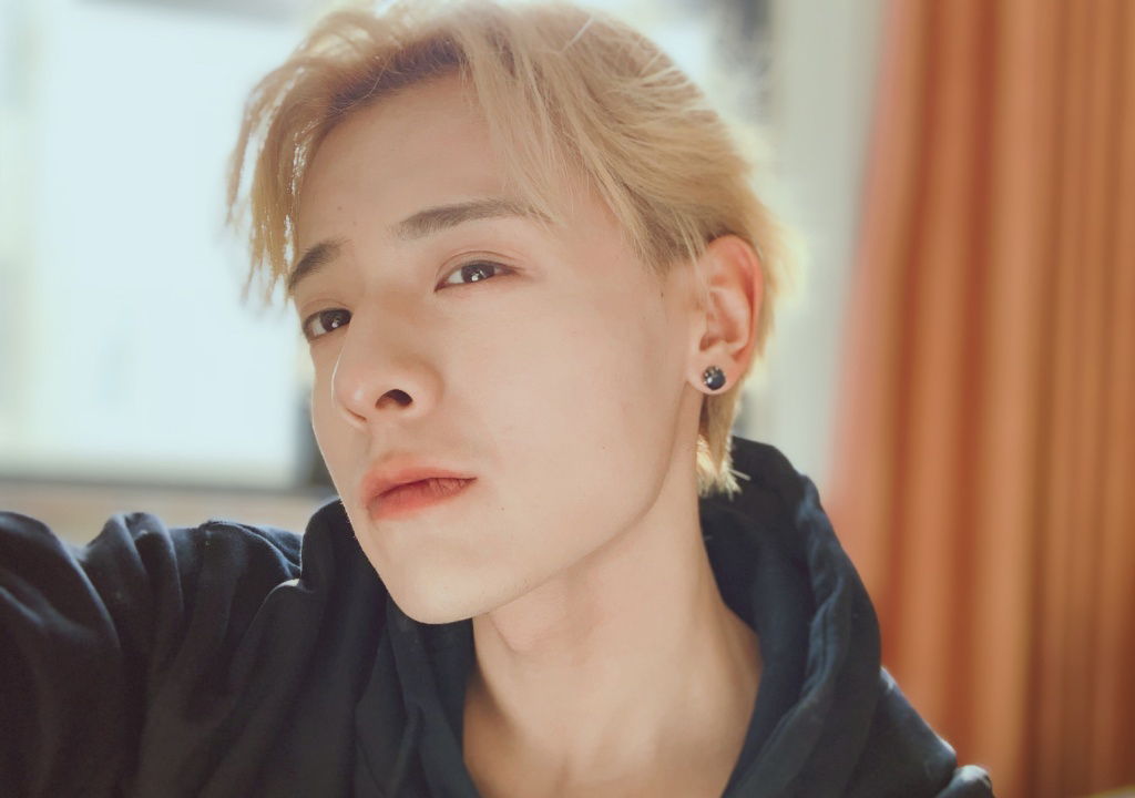 白澍帅气生活照图片26