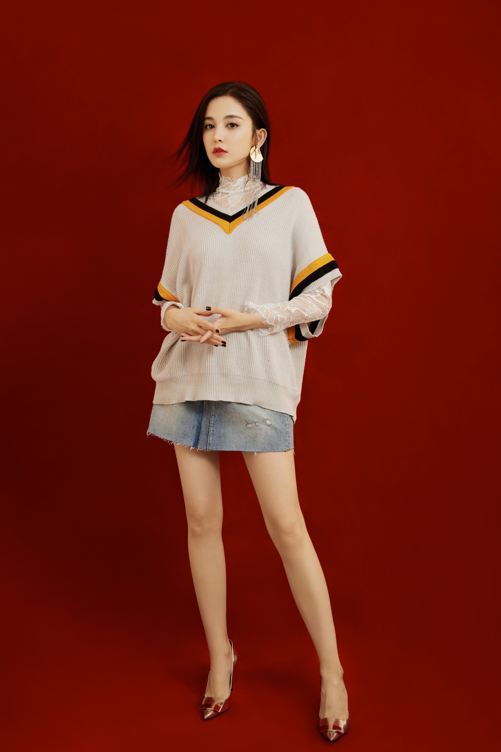 古力娜扎白衫短裙甜美写真图片16