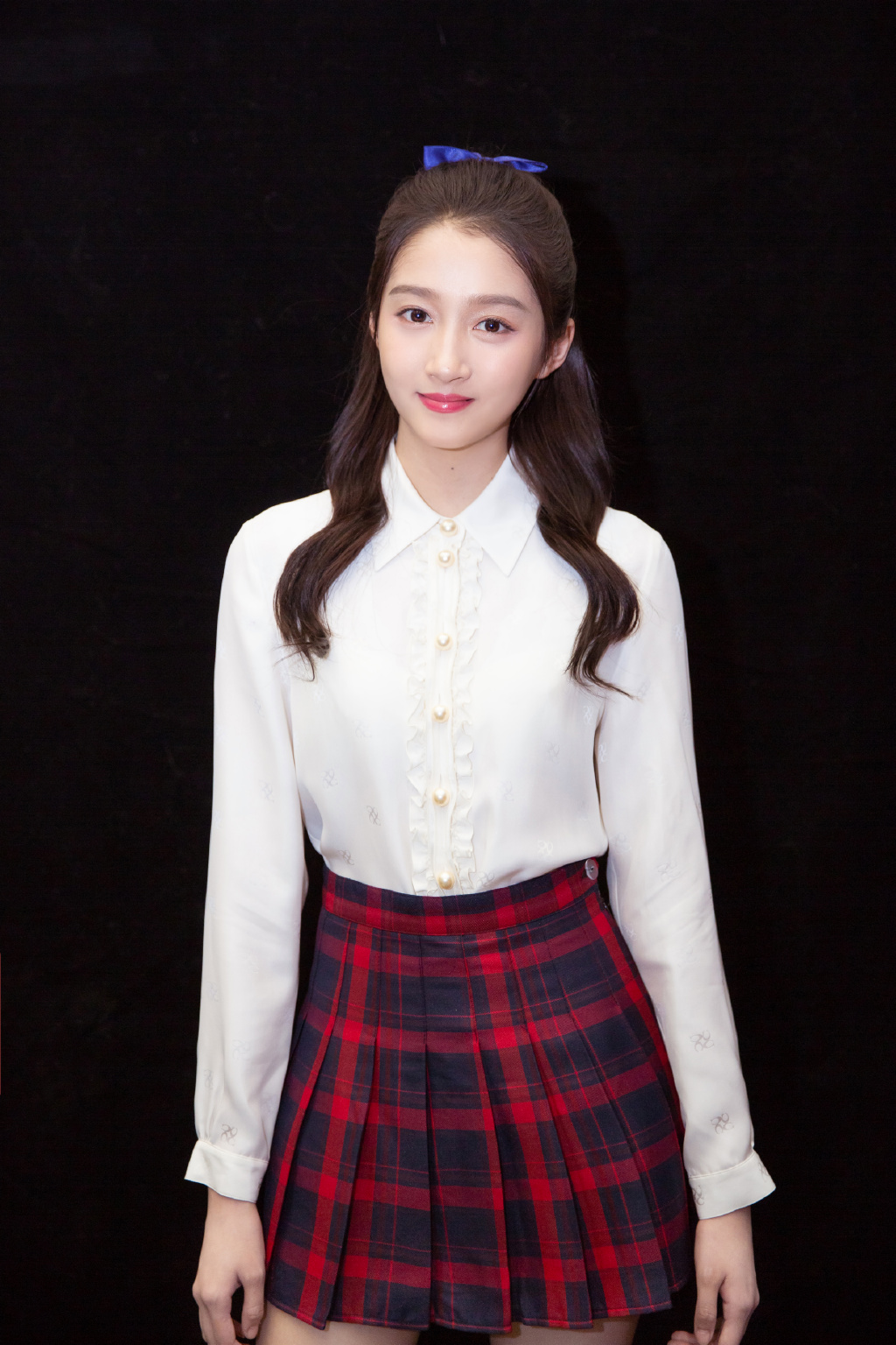 关晓彤五四晚会甜美图片36