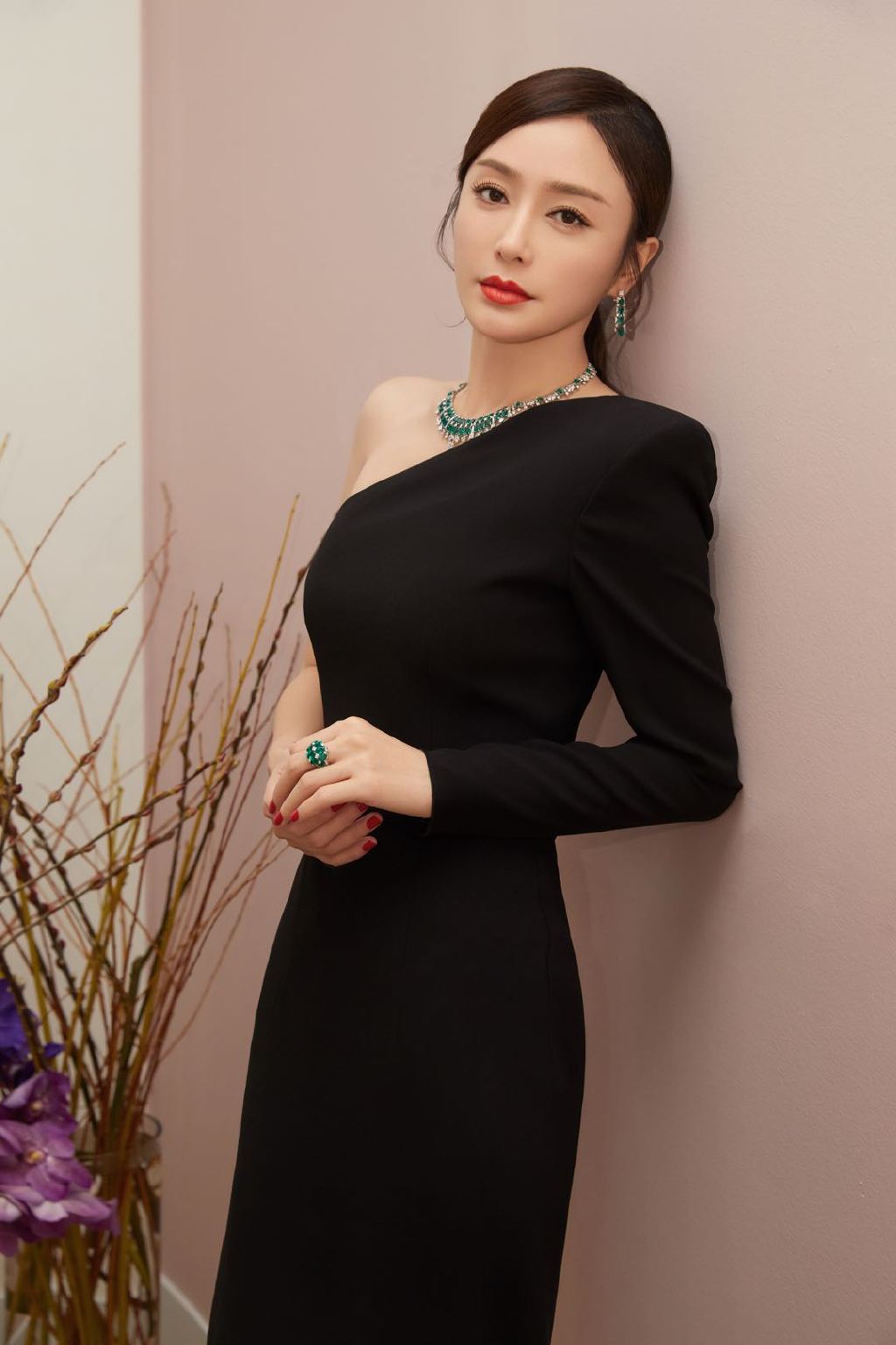 秦岚黑色冷艳知性写真图片46