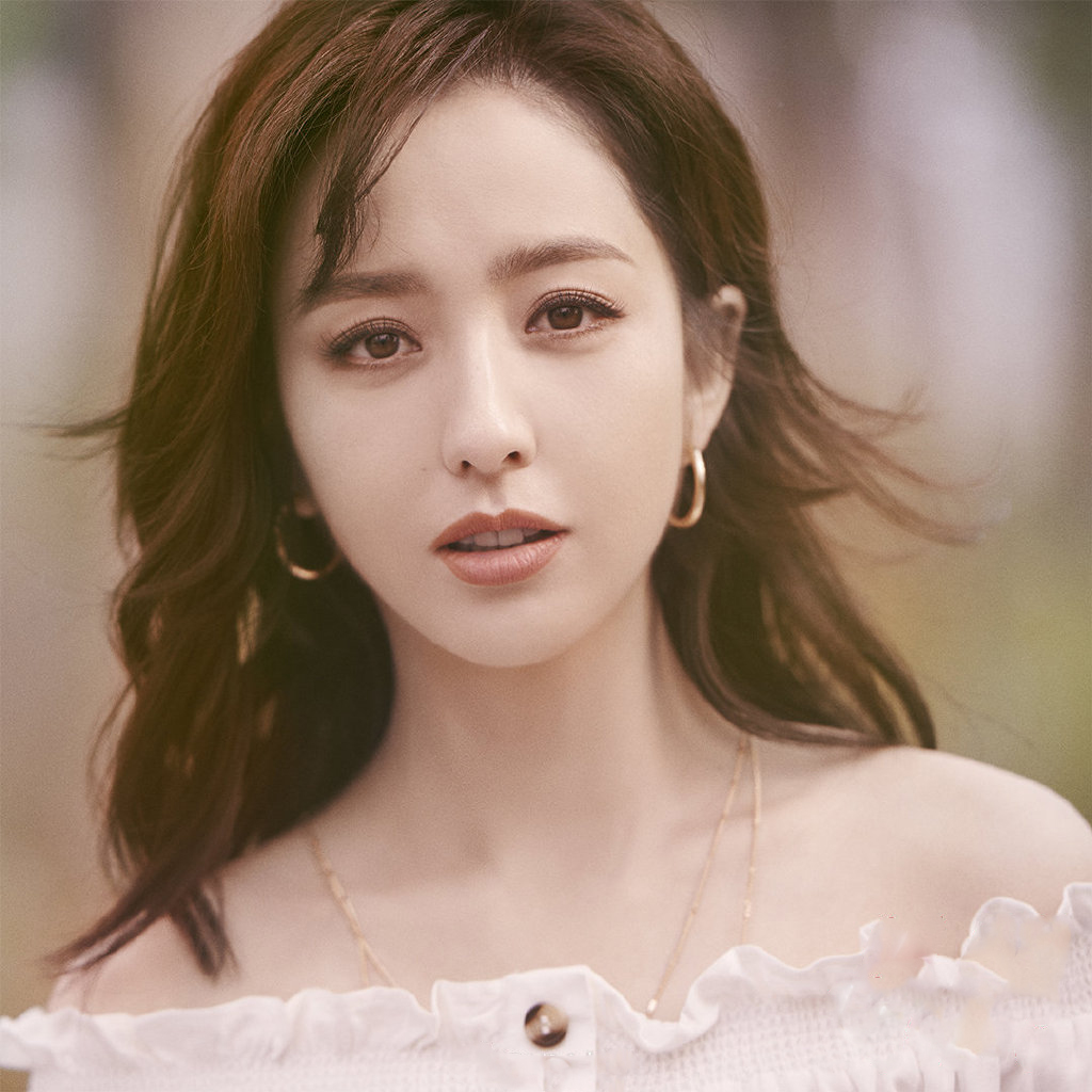 佟丽娅优雅迷人性感写真图片34