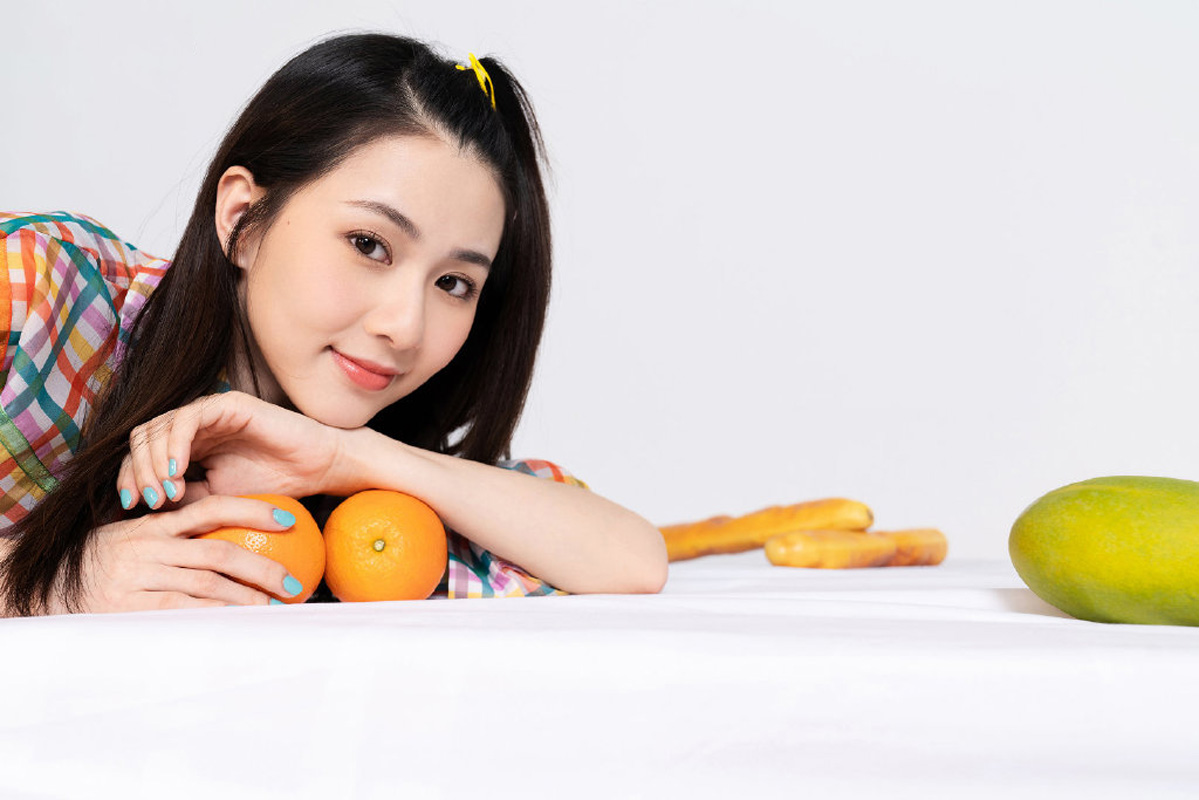 分享一组刘颖伦图片给大家,图中的明星图片壁纸会点缀你的电脑桌面