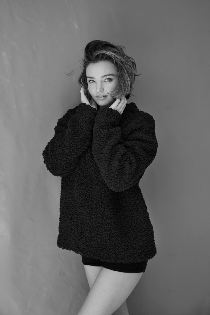 米兰达可儿黑白光影大片写真图片59