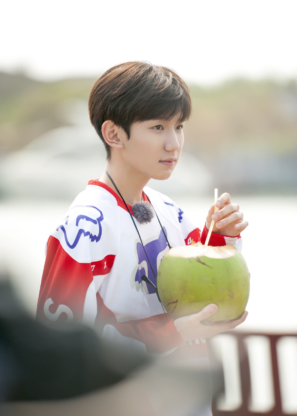 哈哈农夫王源帅气图片16