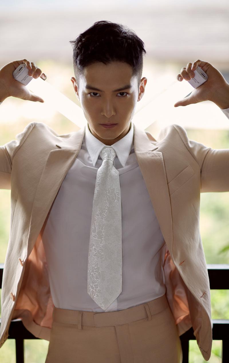 盛一伦帅气有型西装写真图片36