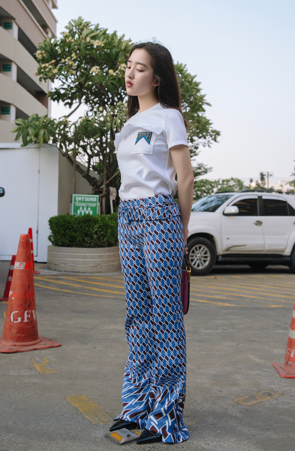 邓恩熙曼谷清新可爱街拍图片37