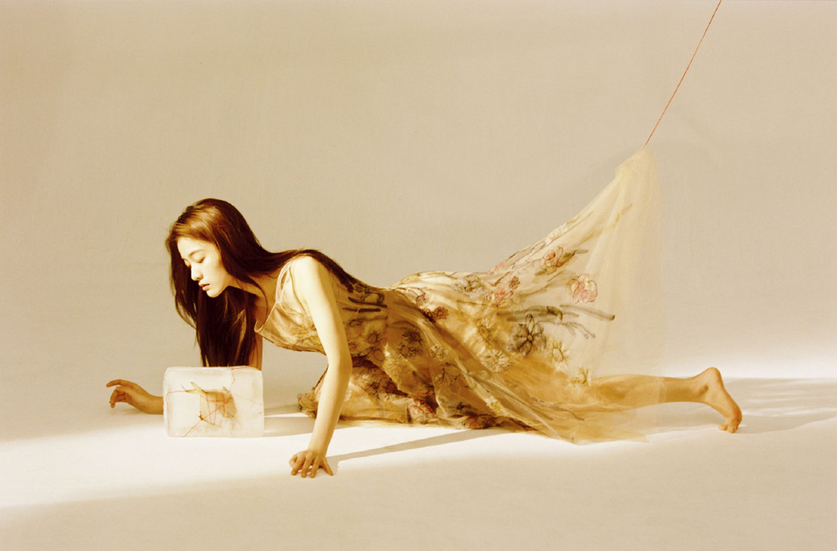 张雪迎清新文艺时尚杂志写真大片39