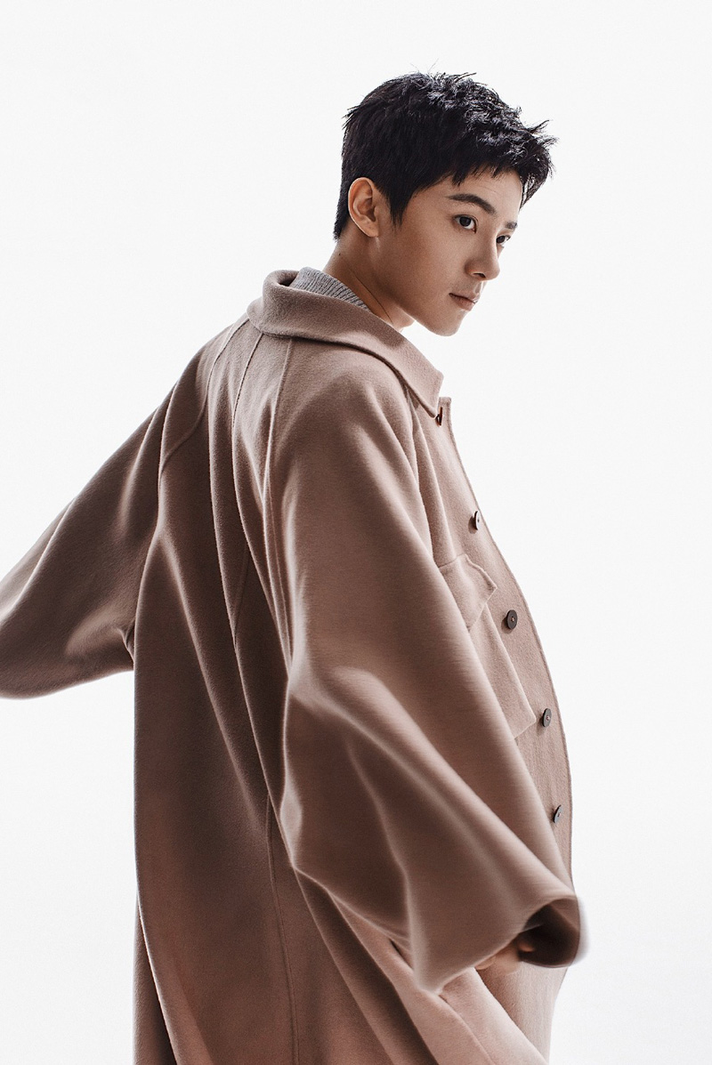 吴俊余帅气养眼写真图片19