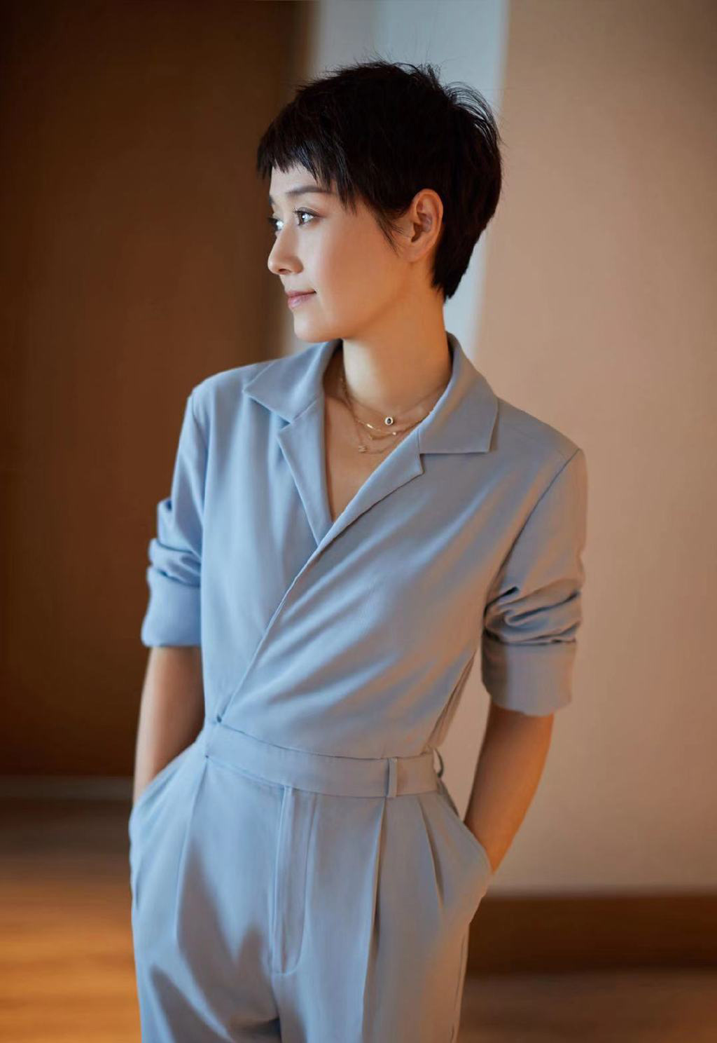 马伊琍干练优雅性感写真19