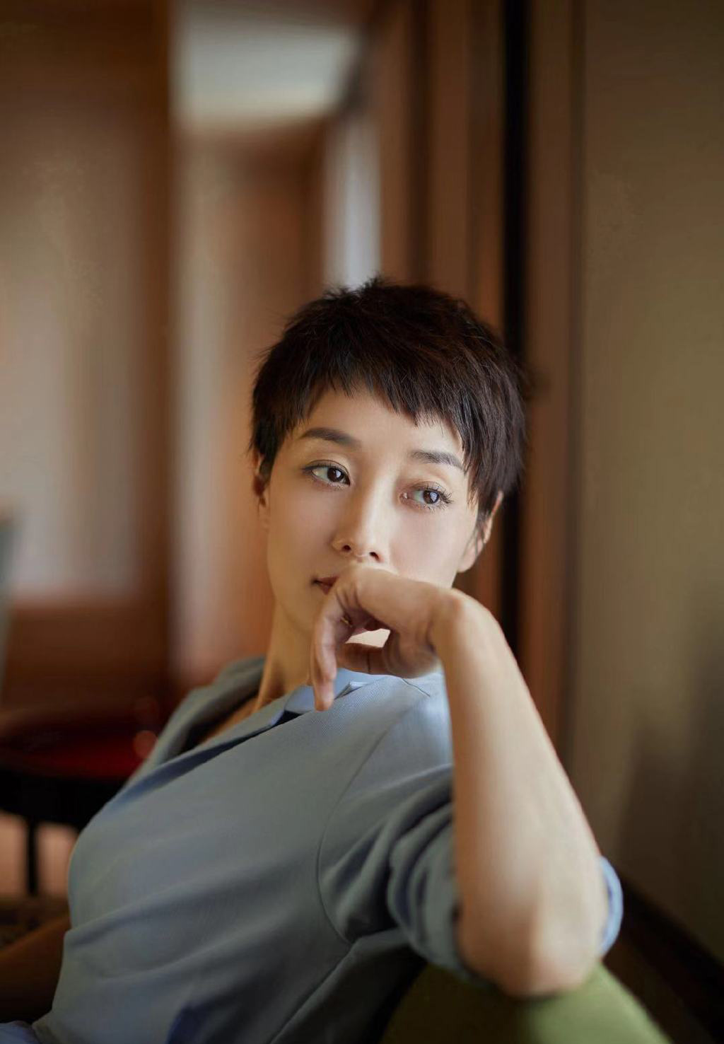 马伊琍干练优雅性感写真39