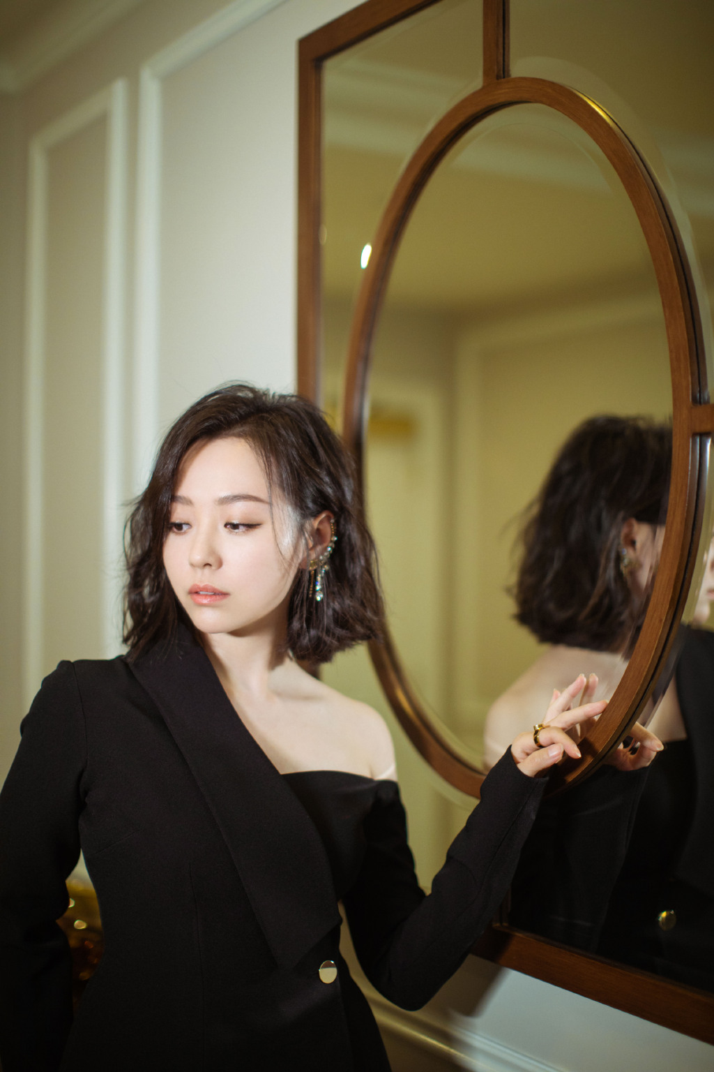 张靓颖优雅甜酷写真图片23