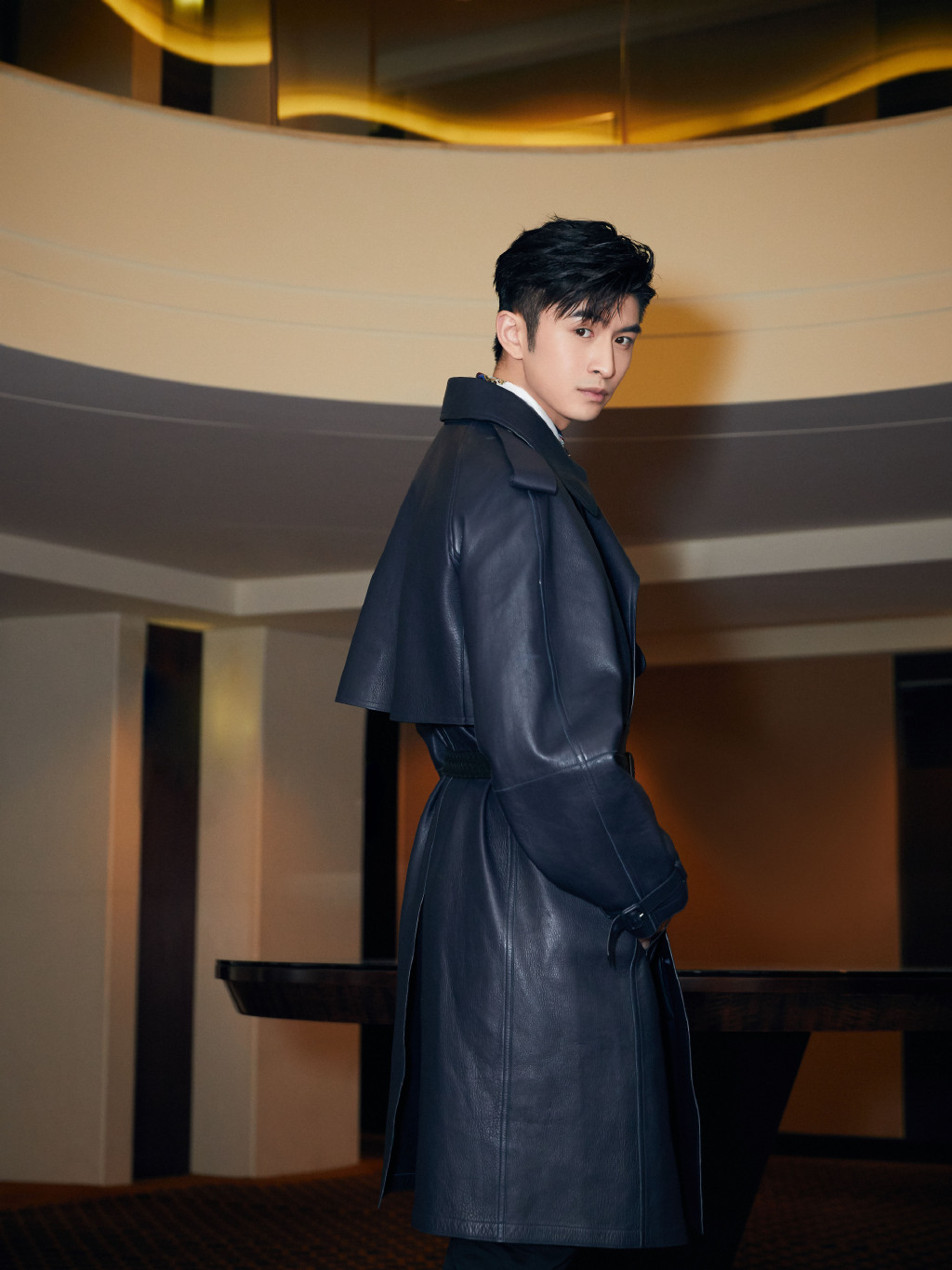 张云龙雅痞风帅气活动照图片26