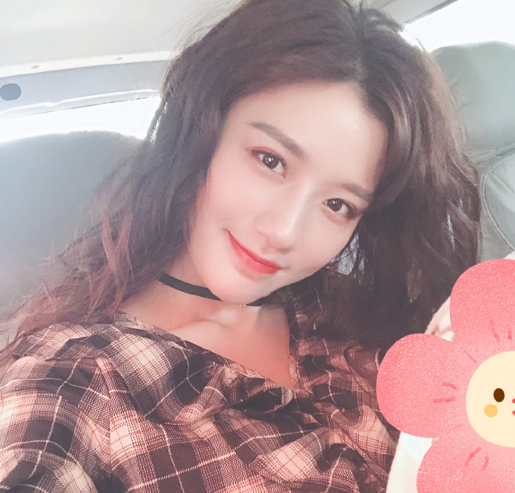 陈意涵清新甜美自拍图片18