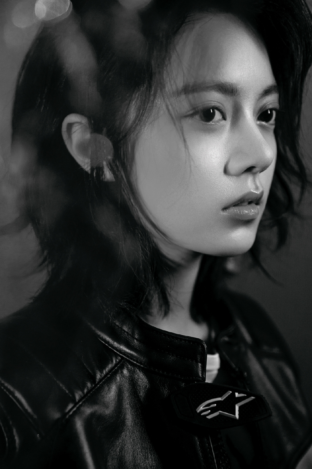 赵今麦黑白时尚写真图片34