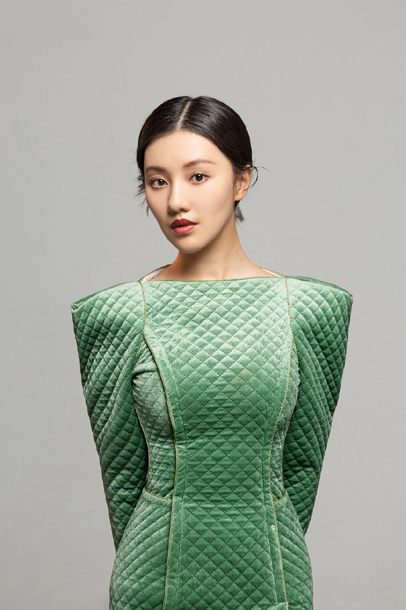 王鹤润时尚摩登写真图片36