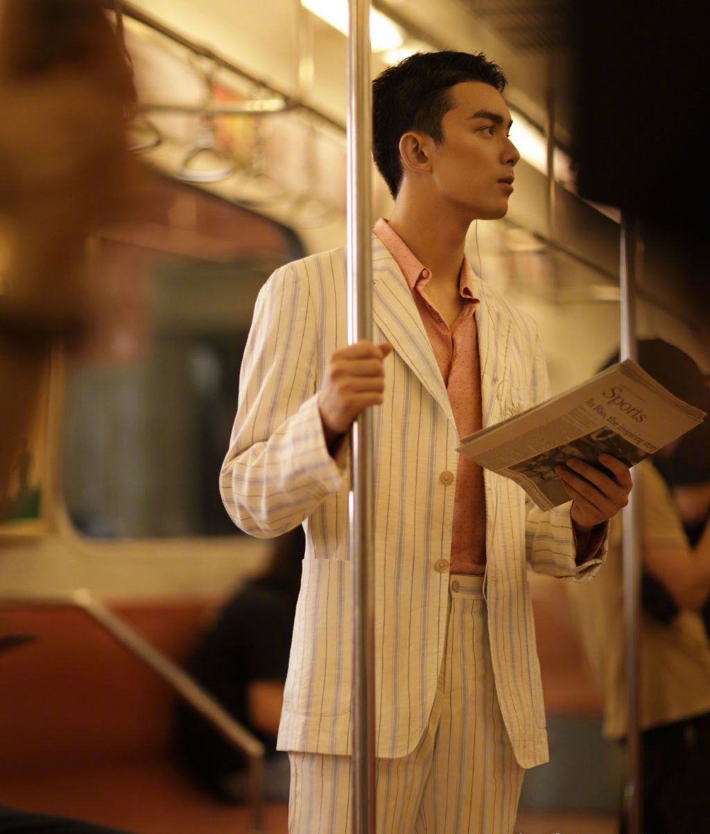 吴磊英伦绅士风写真图片99