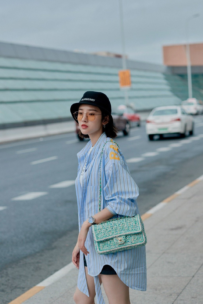 唐艺昕清爽简约机场照图片69