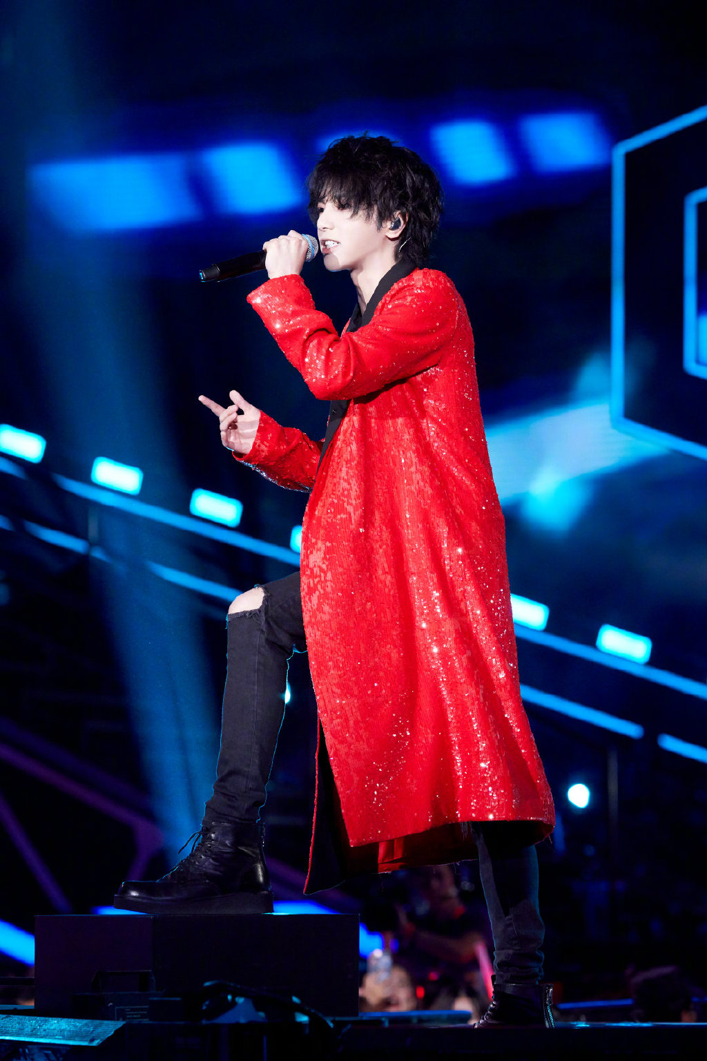 华晨宇极限挑战公益演唱会写真图片89