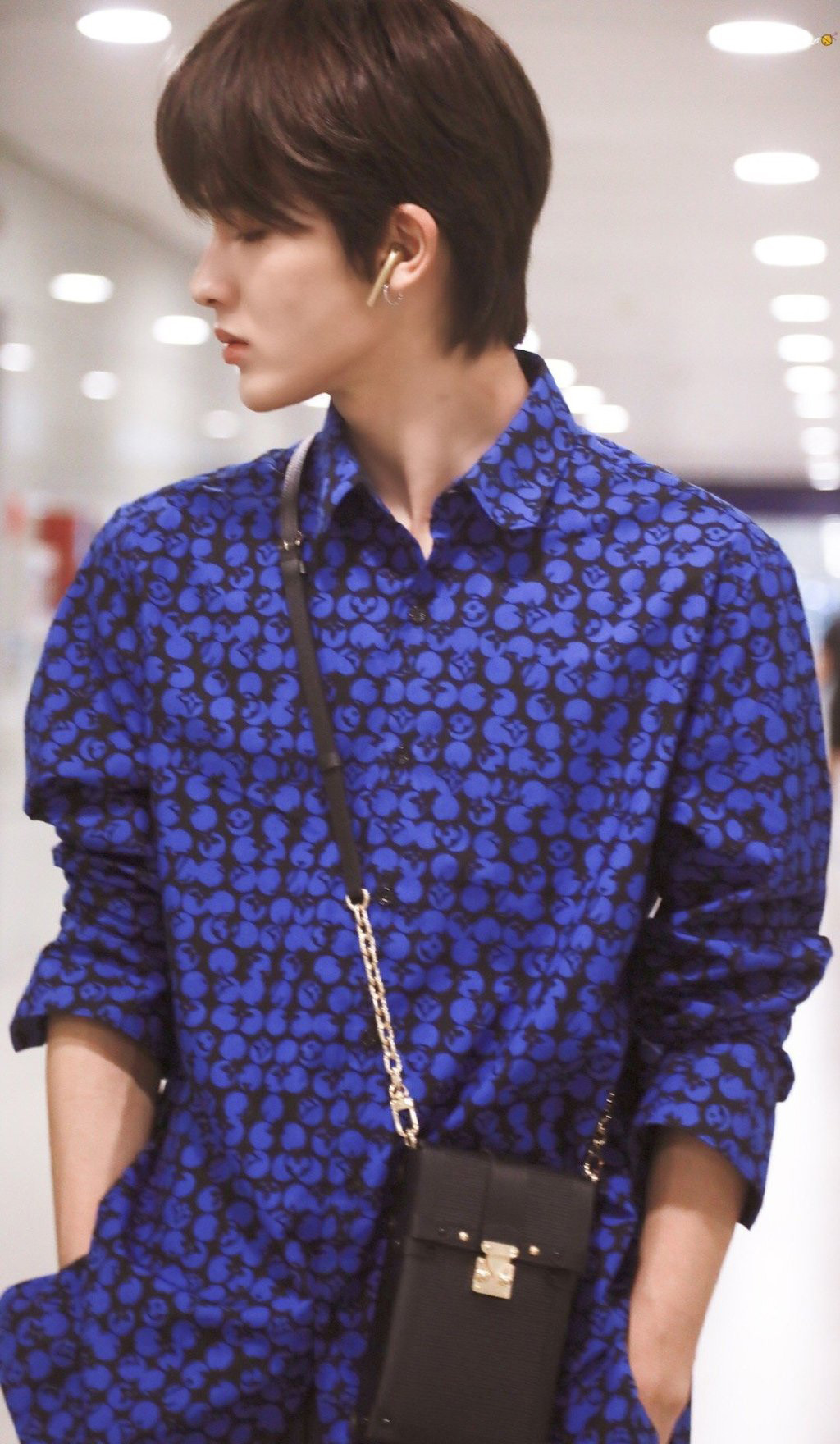 朱正廷酷炫时尚机场街拍图片69