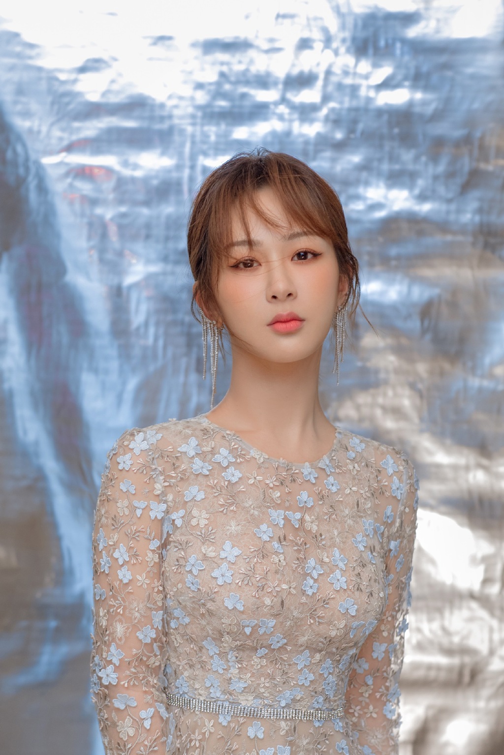 杨紫性感 杨紫甜美礼服性感写真图片,杨紫图片