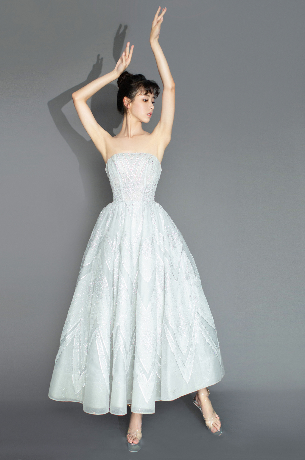 陈都灵仙气白裙写真图片46