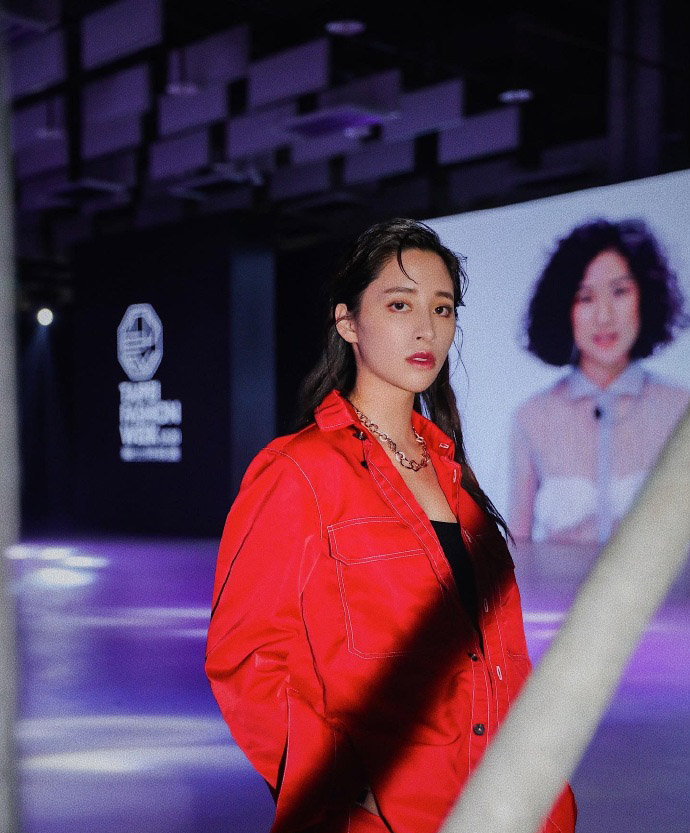 欧阳妮妮霸气性感图片33
