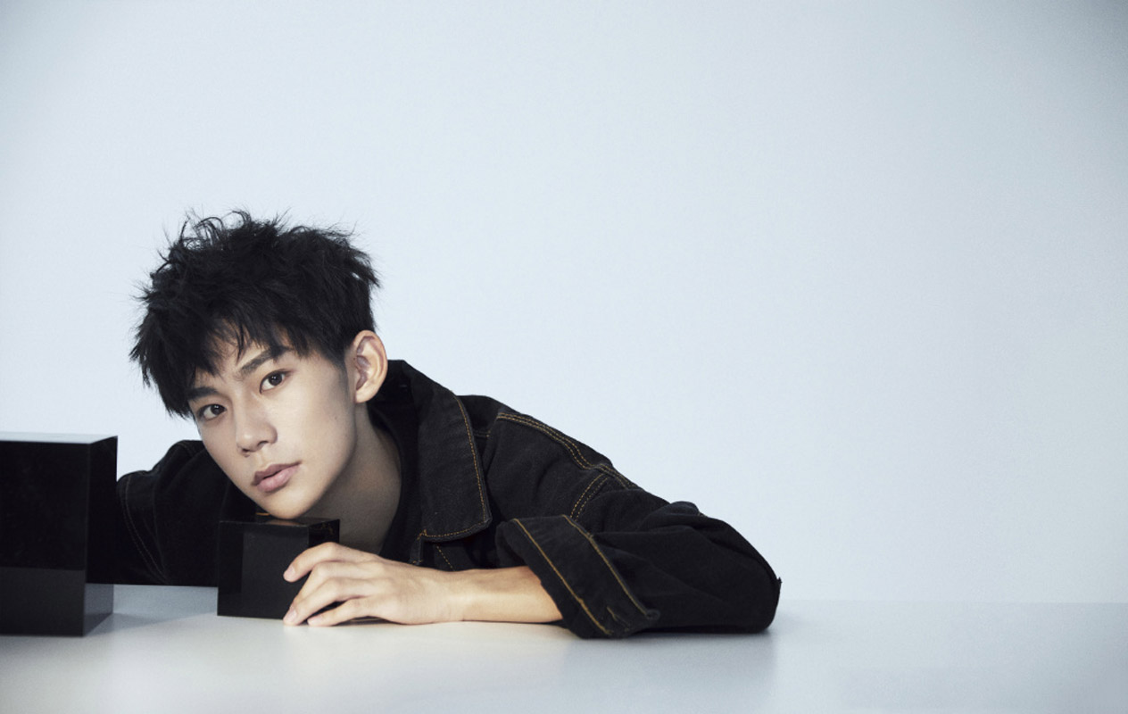 刘家祎时尚率性写真图片610