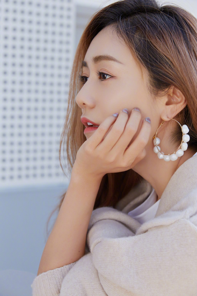 刘芸复古温婉秋日写真图片46