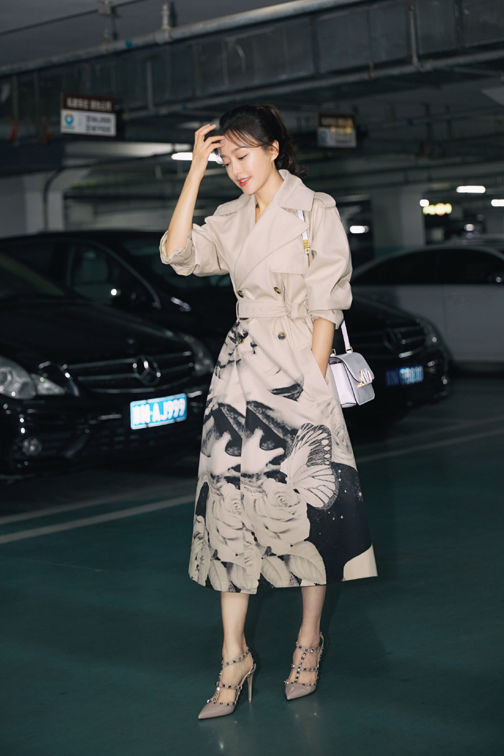 秦岚初秋优雅风衣写真图片26