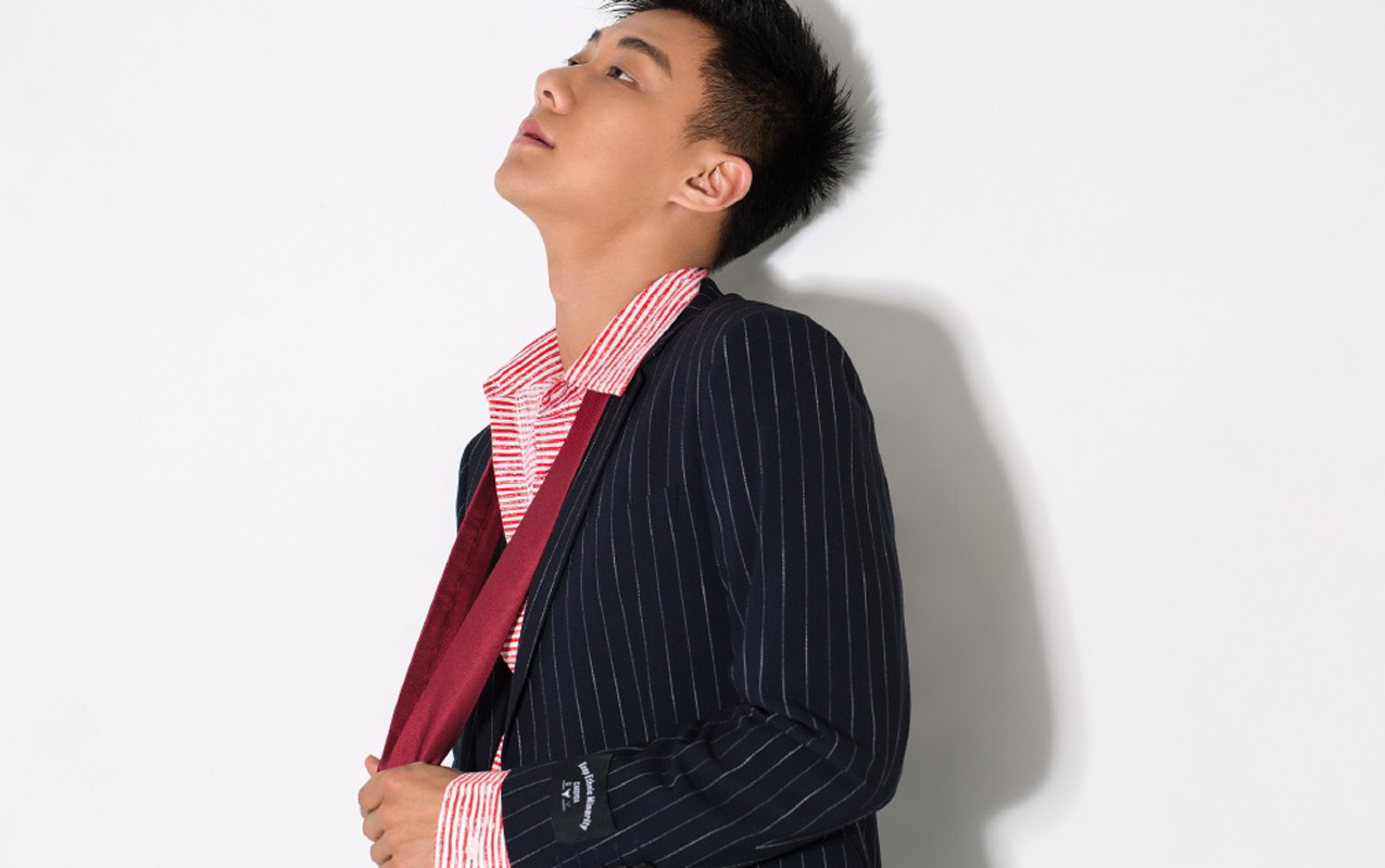 分享一组高至霆图片给大家,图中的明星图片壁纸会点缀你的电脑桌面