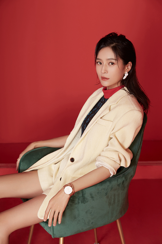 王媛可撩人性感杂志写真图片19