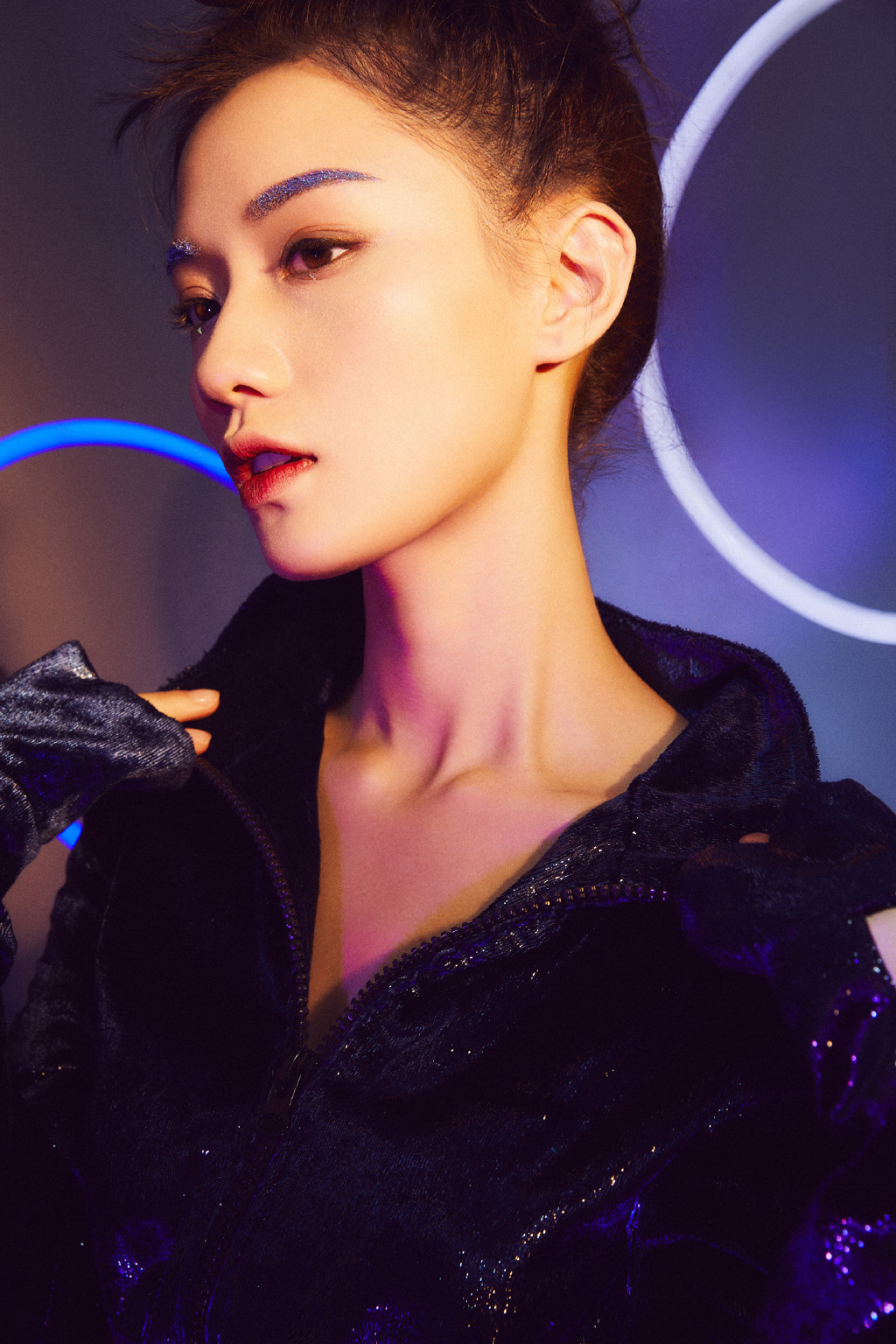 陈意涵酷黑时尚写真图片66