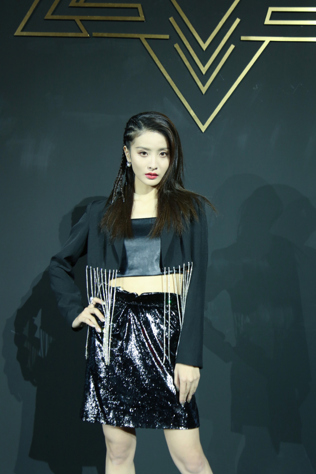 赖雨蒙皮裙酷美写图片56