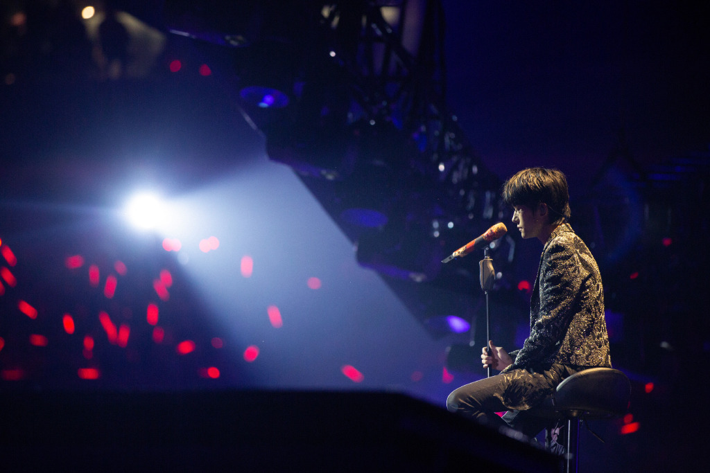 易烊千玺2019玊尔演唱会高清图片1636