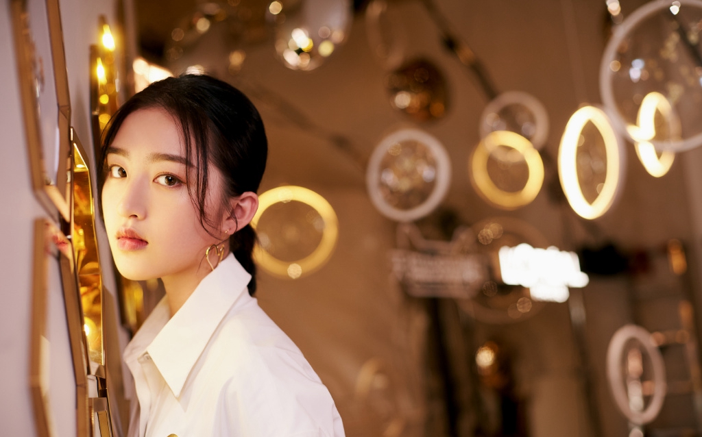 邓恩熙清秀甜美写真图片48