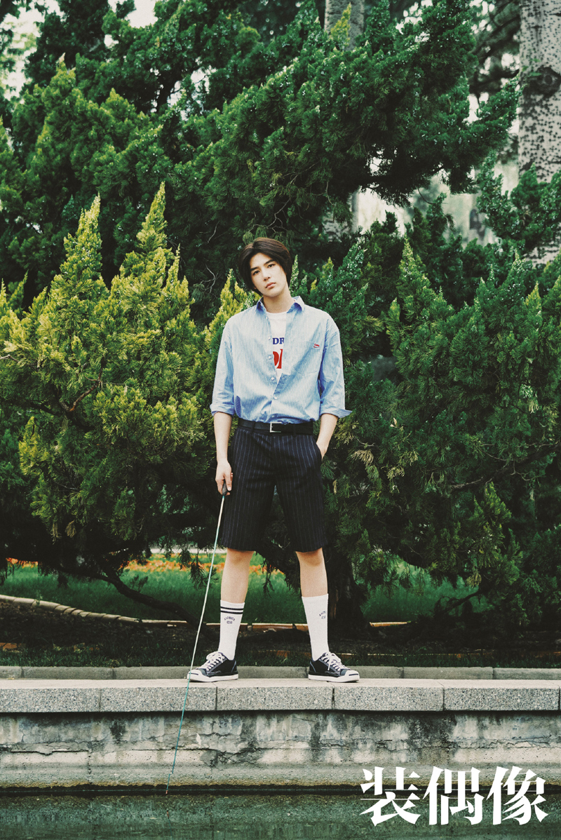 王安宇休闲帅气写真图片49