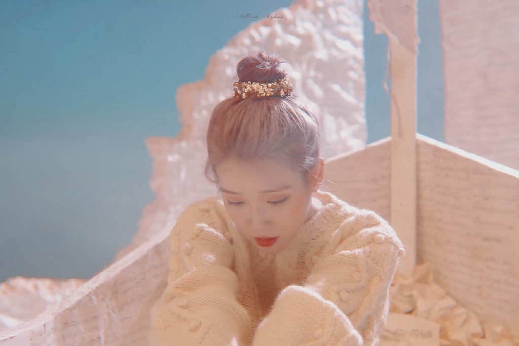 iu李知恩粉色系甜美写真图片89