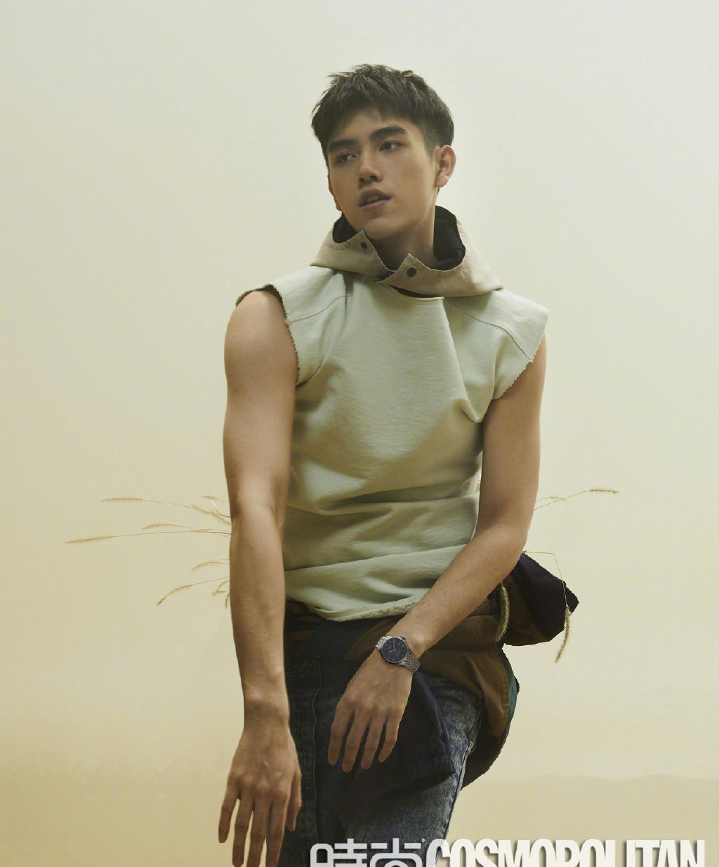 陈飞宇沙地运动风写真图片36