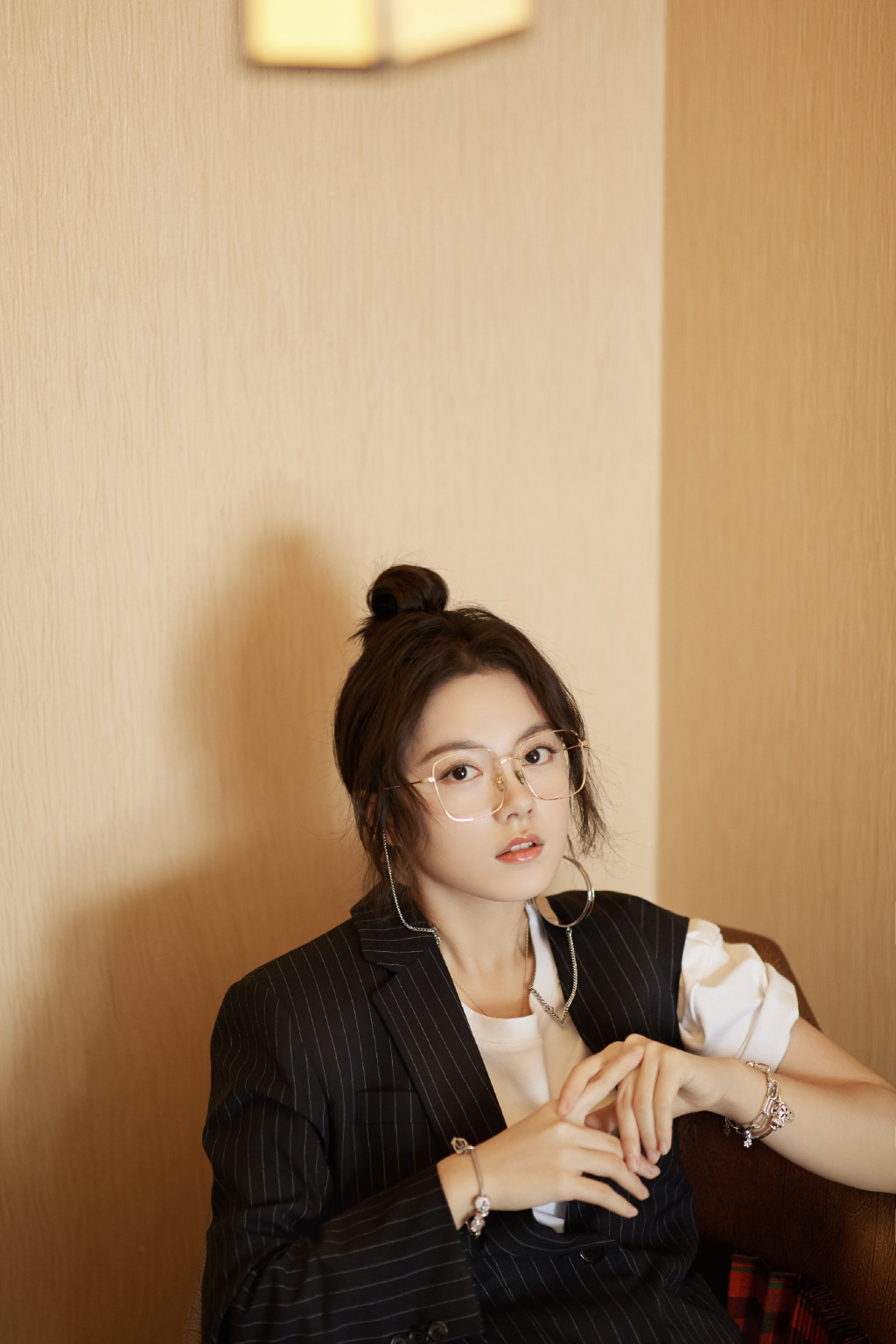 赵今麦断袖西装酷美写真图片44