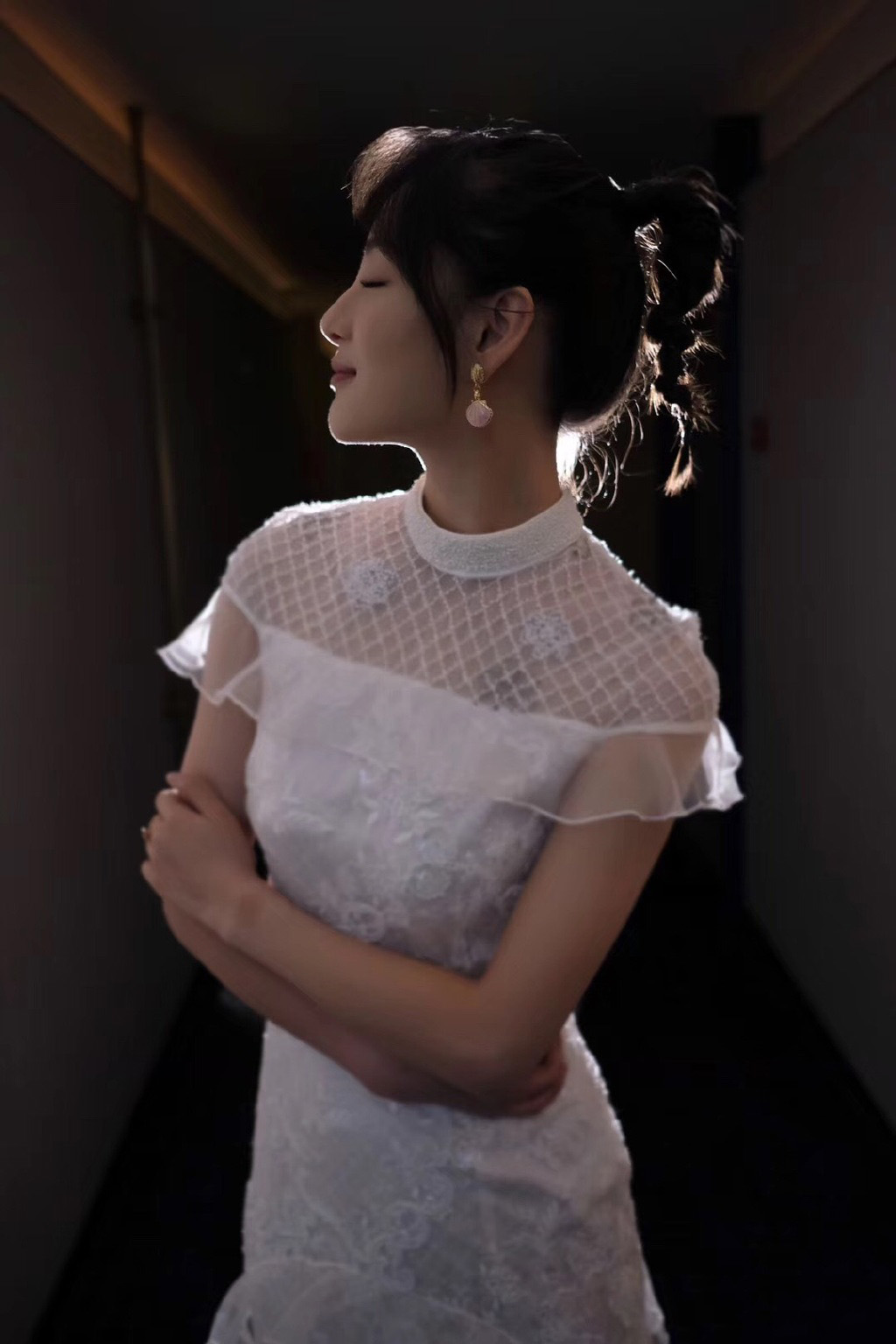 赵圆瑗蕾丝白裙性感写真图片46