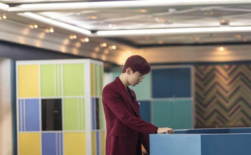 白敬亭红色西装帅气图片1010