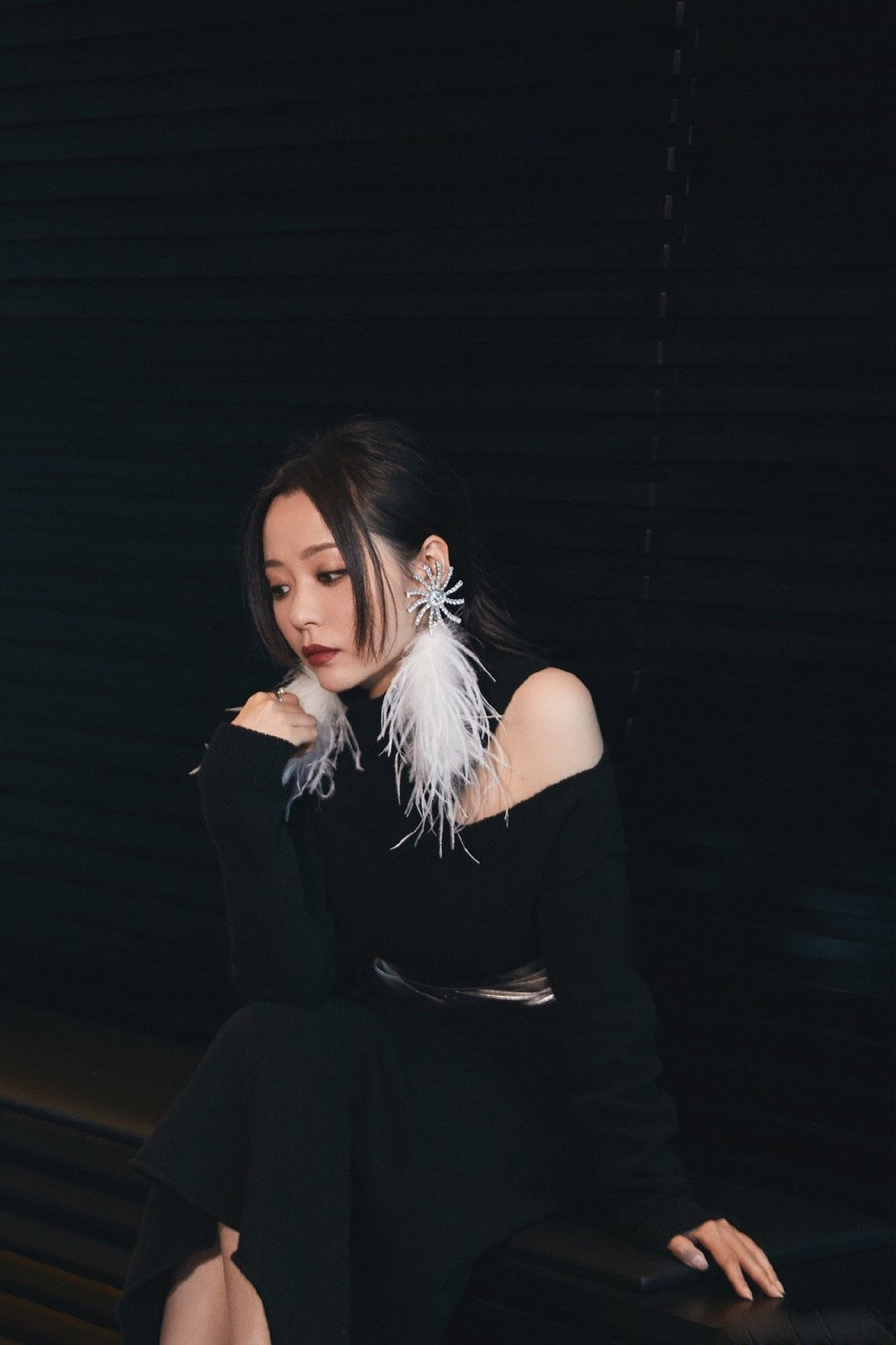 张靓颖冷艳红唇性感写真图片33